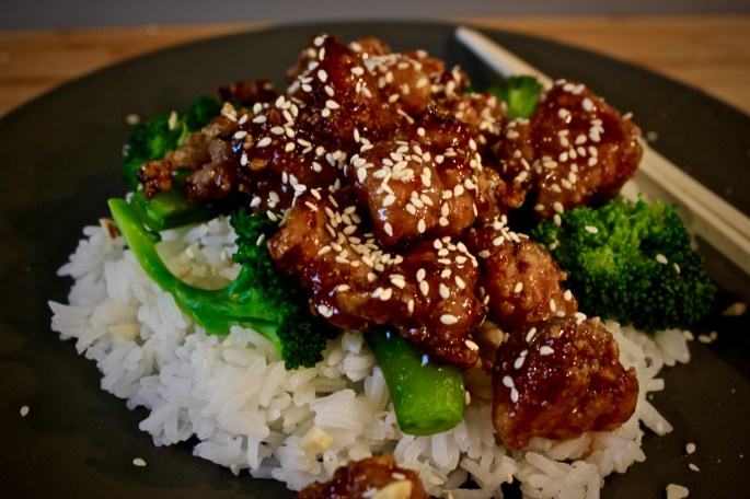 asiatisk crispy kylling nærbilde