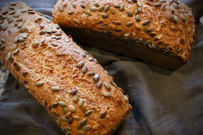 speltbrød med gresskarkjerner 3