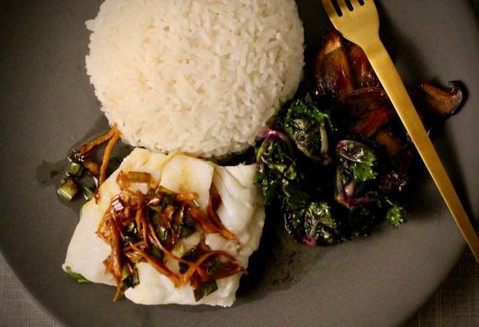 dampet torsk med ingefær og vårløksaus