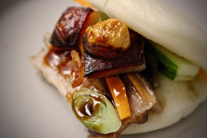 Kinesisk ribbe i bao buns (dampede småbrød) – Hverdagslivet
